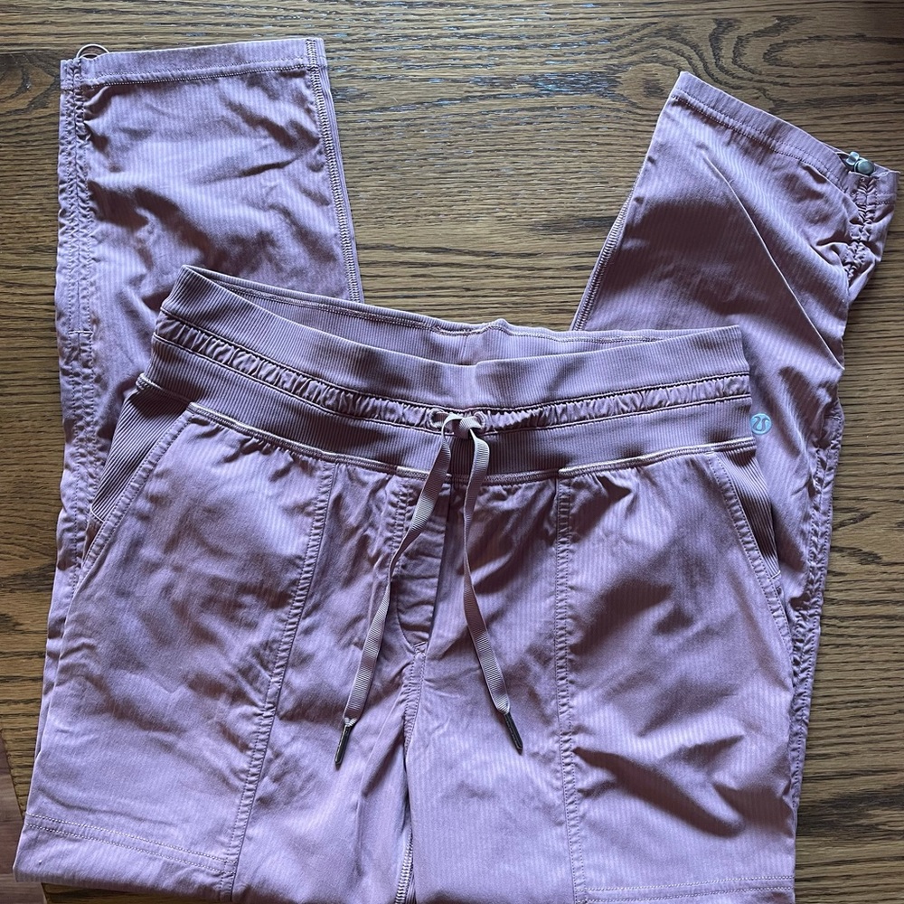 Lululemon Dance Studio Crop 6